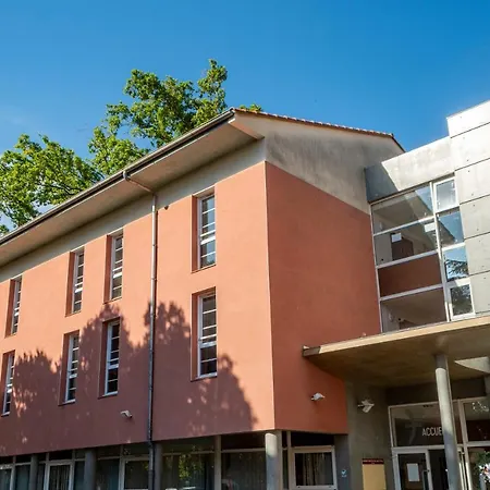 Отель Domaine Du Chateau Parc Ducup